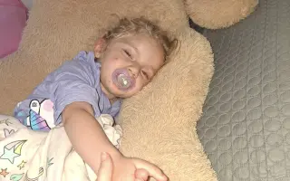 Máma proti úřadu: Pomozte mamince a malé Ellis znovu najít jistotu