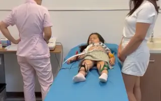 Pomozme zastavit progredujici onemocnění SMA u Adelyy