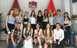 S BATOHY A SNY: Pomozte studentkám střední školy jet dobrovolničit na Šrí Lanku