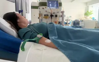 Pomoc pro nepohyblivou mámu Radku s nesnesitelnými bolestmi