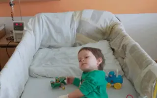 Pomozte tátovi, který se 24 hodin denně stará o manželku a dceru