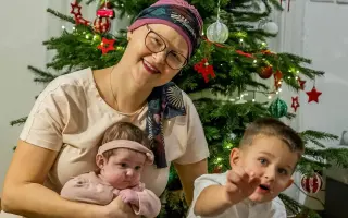 Tatínek se zrakovou vadou zůstal sám se dvěma dětmi – pomozme Lukášovi, Toníkovi a Žofince