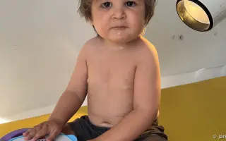 Pomozme mamince a synům po ztrátě tatínka