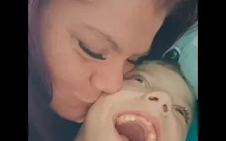 Pomozme bojovníkovi Michálkovi vykročit k prvnímu krůčku a lepší budoucnosti