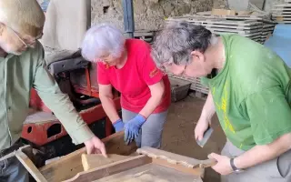 Otci Jiřímu na nové auto pro snadnější rozjezd k (v) nové farnosti
