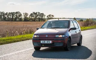 POŠLI AUTA NA UKRAJINU