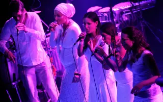 Yellow Sisters slaví 20 let - podpoř nové album Labyrint hlasů