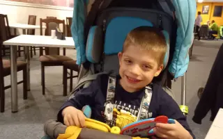 Pro Edíka z Tábora na intenzivní terapie a kompenzační pomůcky