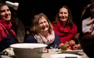 OBLÉKNEME CÍSAŘOVY NOVÉ ŠATY 2026 - festival otevřeného divadelního myšlení