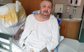Pavel zázrakem přežil – teď bojuje o návrat do života