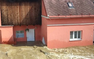 Cesta k domovu po ničivých povodních