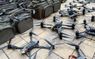 Pojďme společně připravit a doručit pomoc operátorům dronů