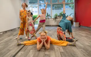 Pojďte bojovat spolu s námi! Nejdřív za tělocvičnu, potom v tělocvičně…