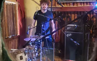 Kapela LakyMari v albu "Kind (of) mind" dává hlas zvířatům, podpořte jeho vznik.