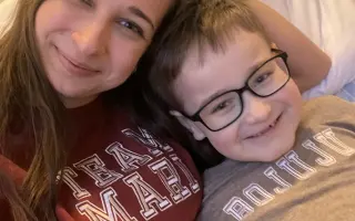 Mari: Kluk, co obehrál smrt, hledá cestu k „NORMÁLNU“