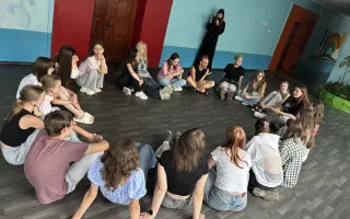 Dejte šanci mladým, kterým válka vzala dětství, ale ne hlas