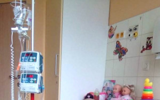 Inhalátor pro onkologicky nemocnou Kristýnku a vybavení domácnosti pro její rodinu