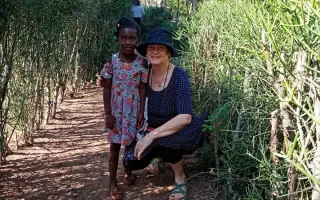 Ivka, Johanka a Honza opět v Zambii – učíme laskavý přístup k dětem s postižením