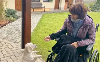 Katka, máma tří dětí, prosí o pomoc na cestě zpět k důstojnému životu