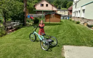 Baruška si přeje jezdit na kole a Vy můžete pomoci