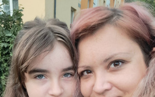 Dlouhá cesta maminky Michaely a jejich princezen
