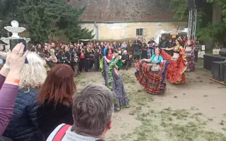 ZACHRAŇME ZÁMEK PTENÍ