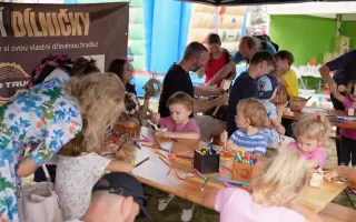 Vánoční WoodTruck – pojďte s námi přivézt RADOST DĚTEM PO CELÉ ČR