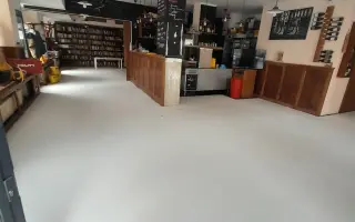 Podlaha pro kavárnu AdAstra