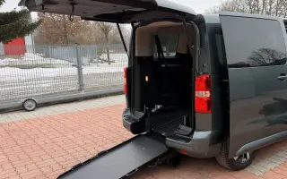 Auto pro převoz Emičky na vozíku
