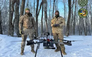 Z civilistů se stali obránci - dnes pomocí dronů chrání své domovy a rodiny