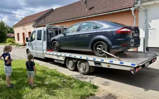 Oprav auto - pomoz Magdě a Martinovi
