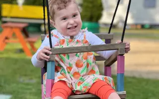 Pomozme Emičce zvládnout život s CHARGE syndromem