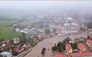 Pomoc dobrovolnému hasiči, kterému povodeň vypláchla dům
