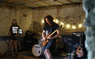 Kapela LakyMari v albu "Kind (of) mind" dává hlas zvířatům, podpořte jeho vznik.