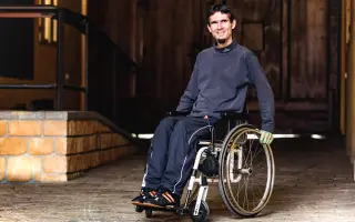 Zachraňte ohroženou pomoc lidem po úrazech