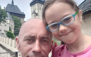 Pomozme tátovi s ALS zůstat doma se svou dcerou