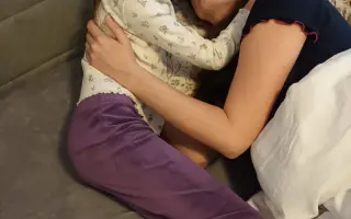 Pomoc pro nepohyblivou mámu Radku s nesnesitelnými bolestmi