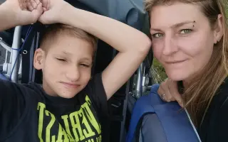 Auto pro Páju a jeho maminku