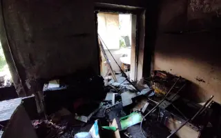 Požár, který připravil mámu s dětmi o všechno