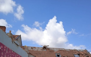 Střecha pro mé rodiče, Kurkovy, zasažené tornádem v Lužicích