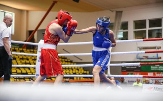 PODPOŘ ŽENSKOU BOXERSKOU REPREZENTACI NA CESTĚ NA OLYMPIJSKÉ HRY