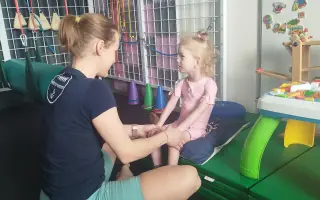 Pomozme malé Natálce se syndromem kočičího křiku
