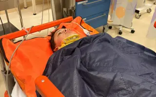 Pomoc pro Adámka po úrazu páteře – aby se mohl v klidu uzdravit