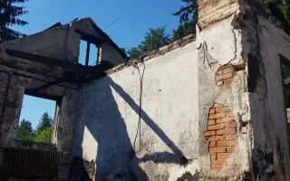 Pomozte obnovit domov po ničivém požáru v Nové Roli