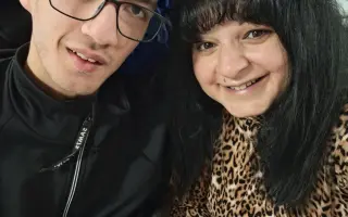 Pomoc pro Davídka a jeho rodinu: Vozík, auto a naděje na lepší dny