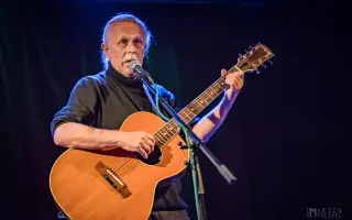PODPOŘTE NAHLAS
