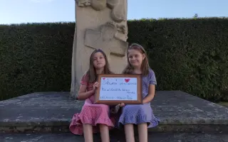 Na pomoc handicapovaným děvčátkům  Nelince a Verunce