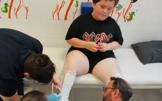 Každý krok se počítá - postavíme  Matyho na vlastní nohy
