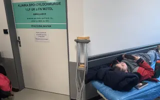 Pomoc pro Adámka po úrazu páteře – aby se mohl v klidu uzdravit