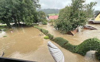 Prosím, pomozte rodině z České Vsi zachránit dřevostavbu po ničivé povodni